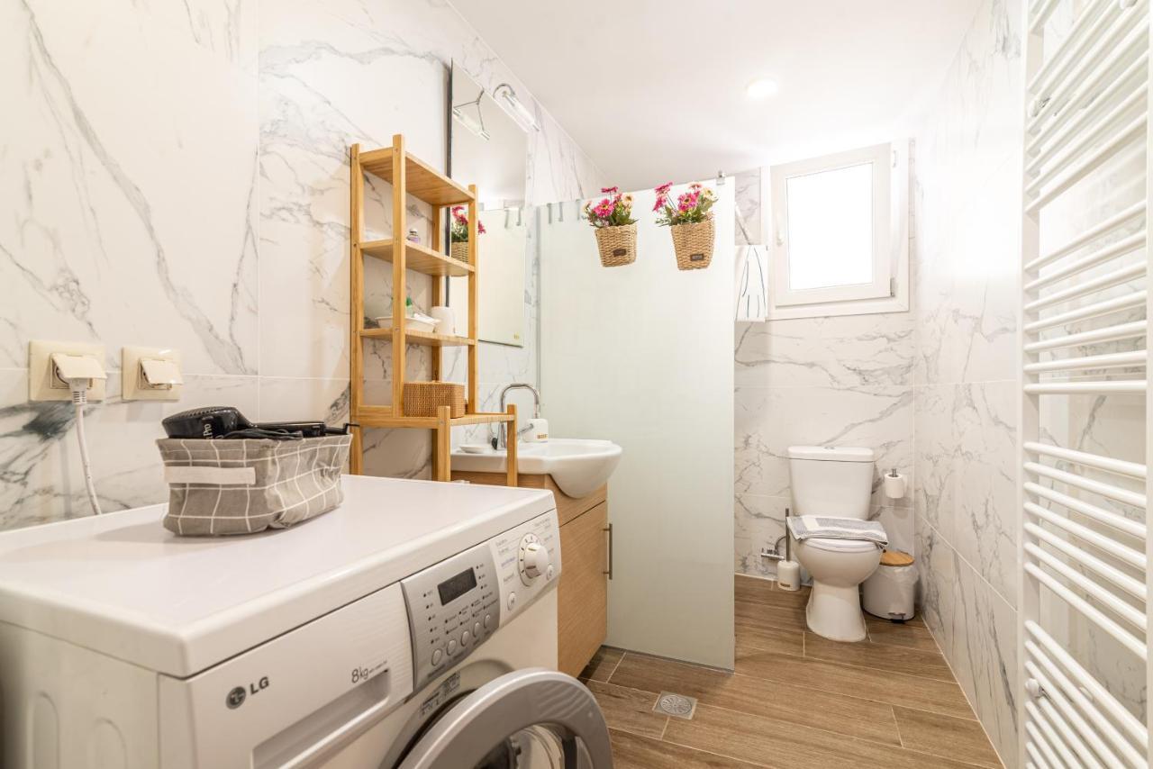Sophia'S Comfortable Home With A Private Backyard Gazi Εξωτερικό φωτογραφία