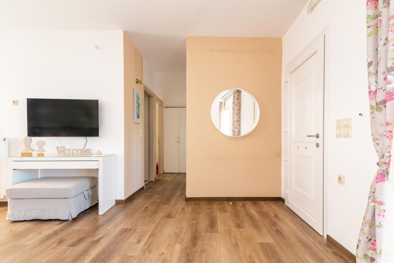 Sophia'S Comfortable Home With A Private Backyard Gazi Εξωτερικό φωτογραφία