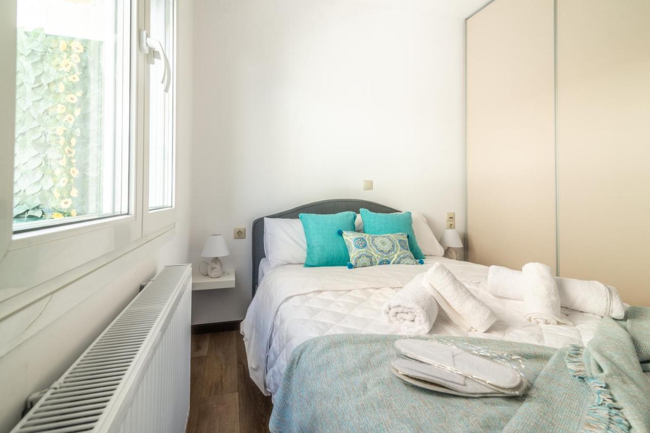 Sophia'S Comfortable Home With A Private Backyard Gazi Εξωτερικό φωτογραφία