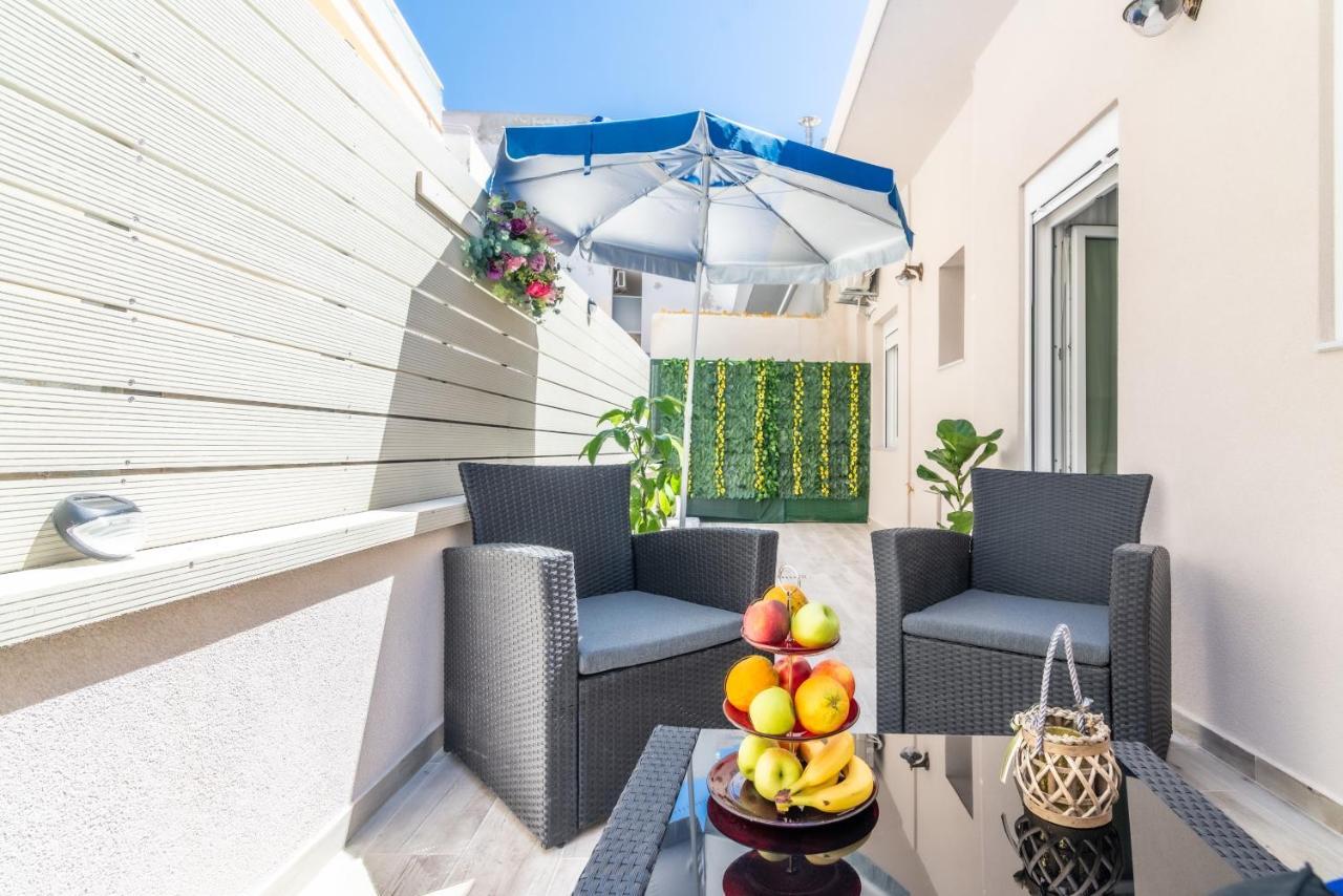 Sophia'S Comfortable Home With A Private Backyard Gazi Εξωτερικό φωτογραφία